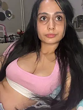 Show de LaPetitechienne1 na webcam