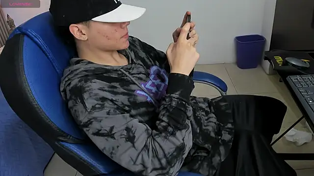 SamBlack_ Live XXX Chat