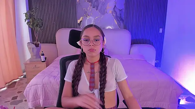 CarolineFyre's Live XXX Chat