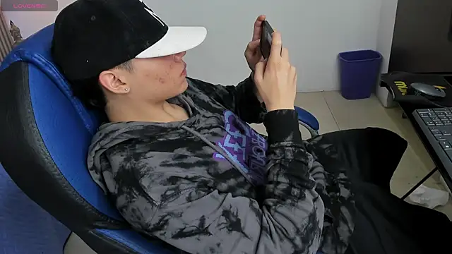 SamBlack_: онлайн-секс-чат