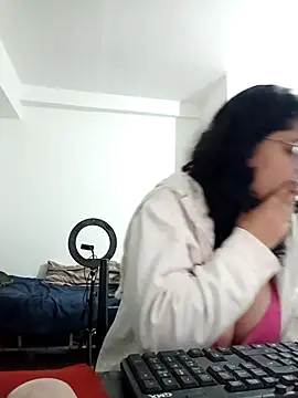 babyluna939 Adlı Modelin Web Kamerası Şovu