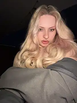 Chatroom XXX en direct de DayaFoxy