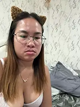 Ponthip Live XXX-Chat