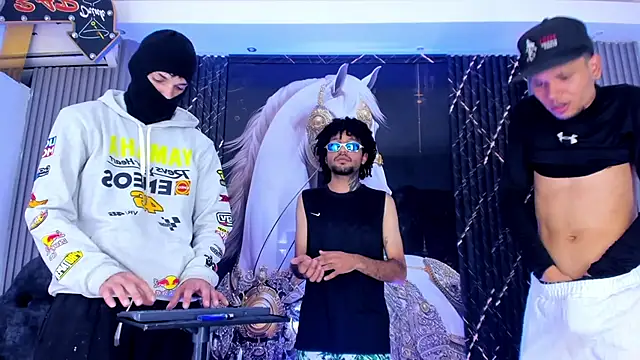 دردشة Josh_Hot_Sex الجنسية المباشرة