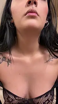 Chat XXX ao vivo de AliceRitter