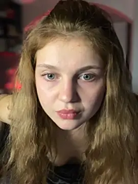 Emaline_Fane's Live XXX Chat