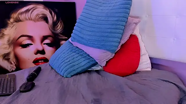 Charlotte11-11 – Live XXX-chat