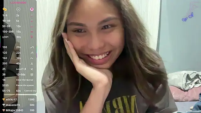 Alaia_River's Webcam Show