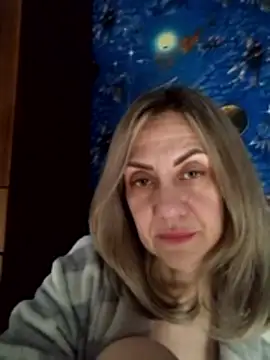 Tanya6547 élő XXX-chatje