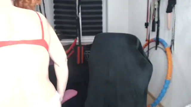 MISSwithDOLLS: онлайн-секс-чат