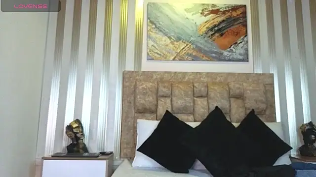 amara_queen_ Adlı Modelin Canlı XXX Sohbeti