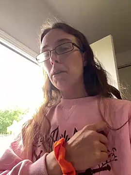 AsleepInEden Adlı Modelin Canlı XXX Sohbeti