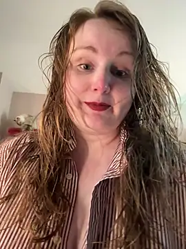 GingerSnap33's Live XXX Chat