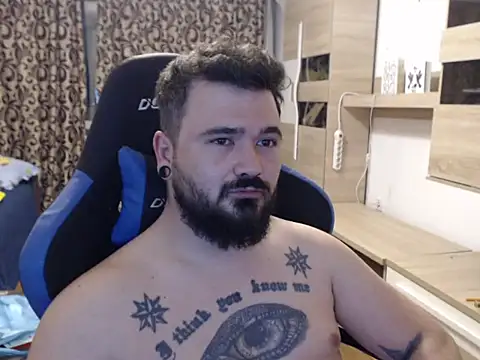 RelentlessNoirn Webbikameraesitys