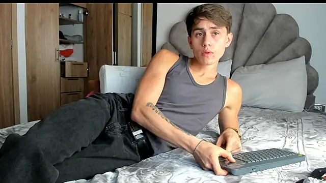 manucute_23_ Chat XXX live