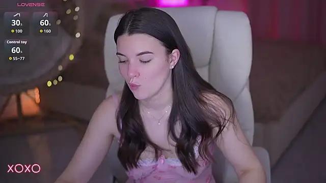 YourLolaBunny's Live XXX Chat