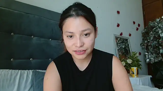 3littles' Live XXX Chat