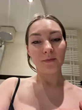 XXX chat uživo modela JasmineXo