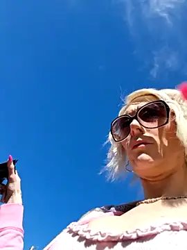 BeautifulMeFire23 即時 XXX 聊天