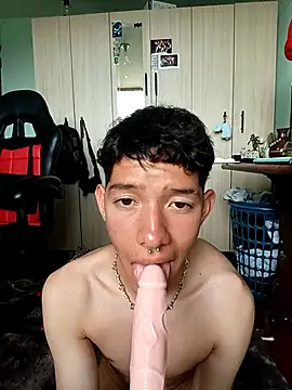 heyy_noah11 Chat XXX in diretta