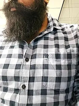 Dominating_Daddy: διαδικτυακό σόου στην κάμερα