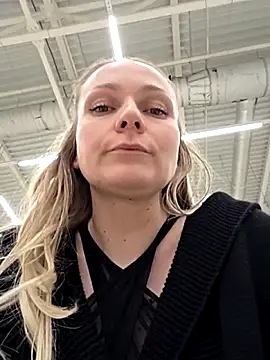 Show modela Bondgirl_013 na web-kameri