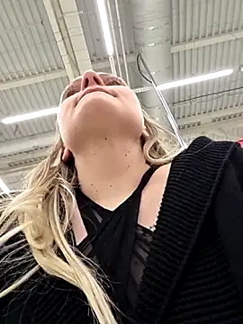 Czat XXX na żywo – Bondgirl_013