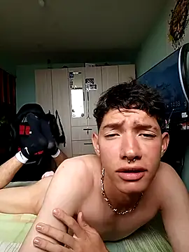 heyy_noah11 Adlı Modelin Web Kamerası Şovu