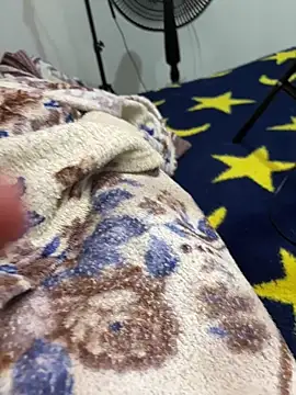 mydicksquirt: διαδικτυακό σόου στην κάμερα