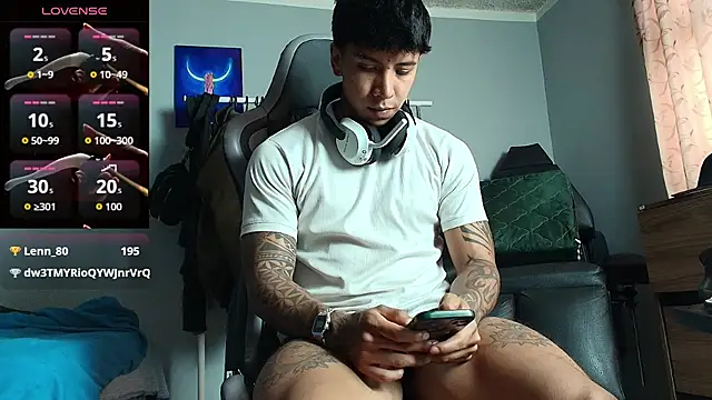 Pokazy przed kamerką – Nickhot0609