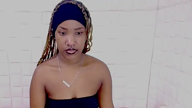 EroticSexyPrada's Webcam Show