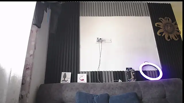 Pokazy przed kamerką – Santiago_kiler