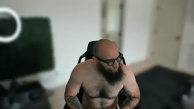 MastaWolfy 网络视讯表演