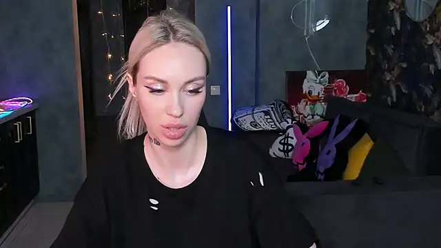 Blckmirrorr live XXX chat