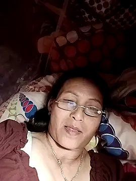 Chat +18 de Cucci07 ao vivo