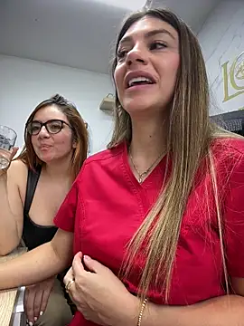 alicee16 Show in webcam