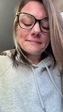 LadyLena1n Webbikameraesitys