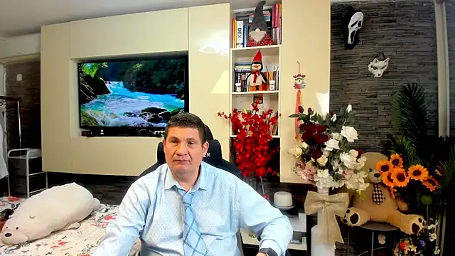 SpartacusDaddy48 Webcam show