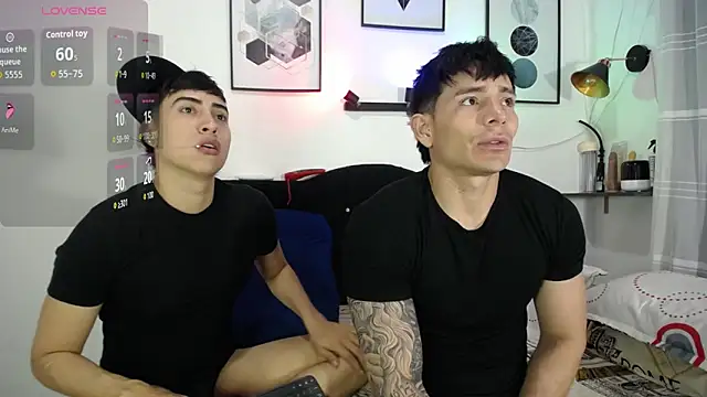 Thomas_and_lyan Adlı Modelin Web Kamerası Şovu