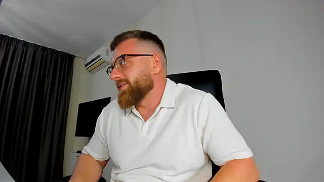 Findom_guy 网络视讯表演