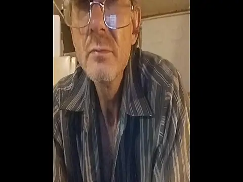 XXX chat uživo modela ROBERT0516