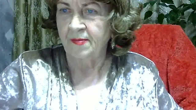 Emma52610's Live XXX Chat