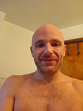 FrankieFuckMe's Webcam Show