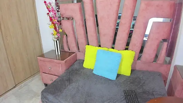 Chat +18 de MaraKarly ao vivo