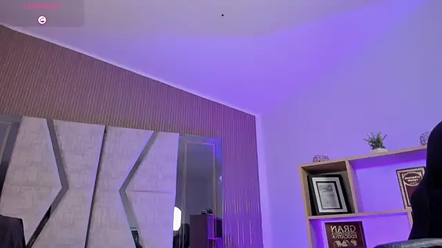 Axel_grey_ লাইভ XXX চ্যাট