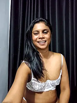 Czat XXX na żywo – Sensual_indian7