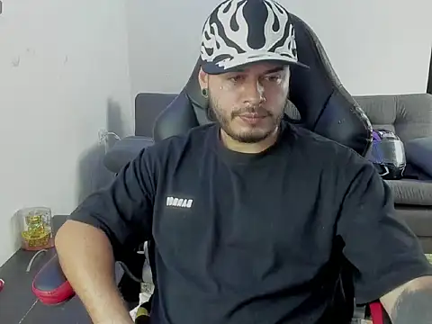 Chat +18 de ragnar_lothbrok777 ao vivo