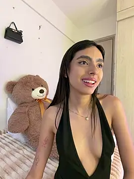 ZaraLuuv Chat XXX live