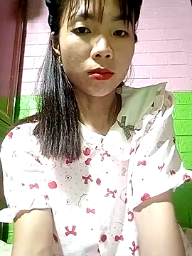 AmyLinee01 Show Webcam