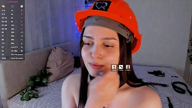 MarianneAuvil Chat XXX in diretta